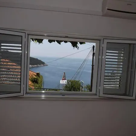 Apartman Bupic- Close To Old With Free Parking